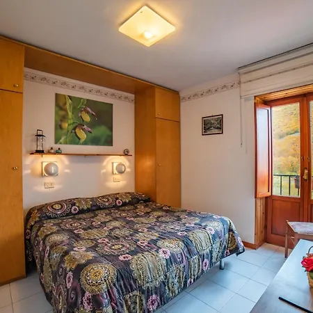 Hotel La Pieja à Opi Extérieur photo
